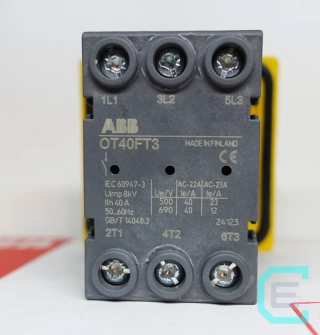 JUEGO DE MANETA Y DESCONECTADOR DE 3x40 AMPER ABB - Switch desconectador
