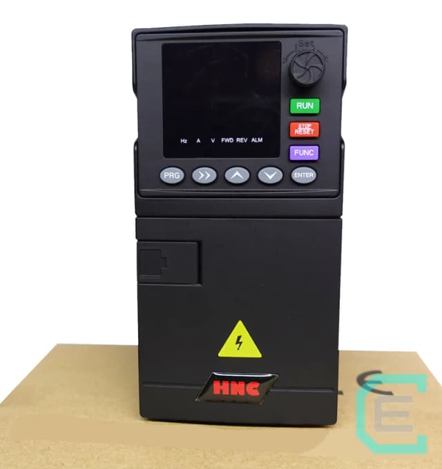 VARIADOR DE VELOCIDAD 1.5KW(2HP) IN 1PH 110V OUT 3PH 220VAC, 7 AMPER HNC - Variadores