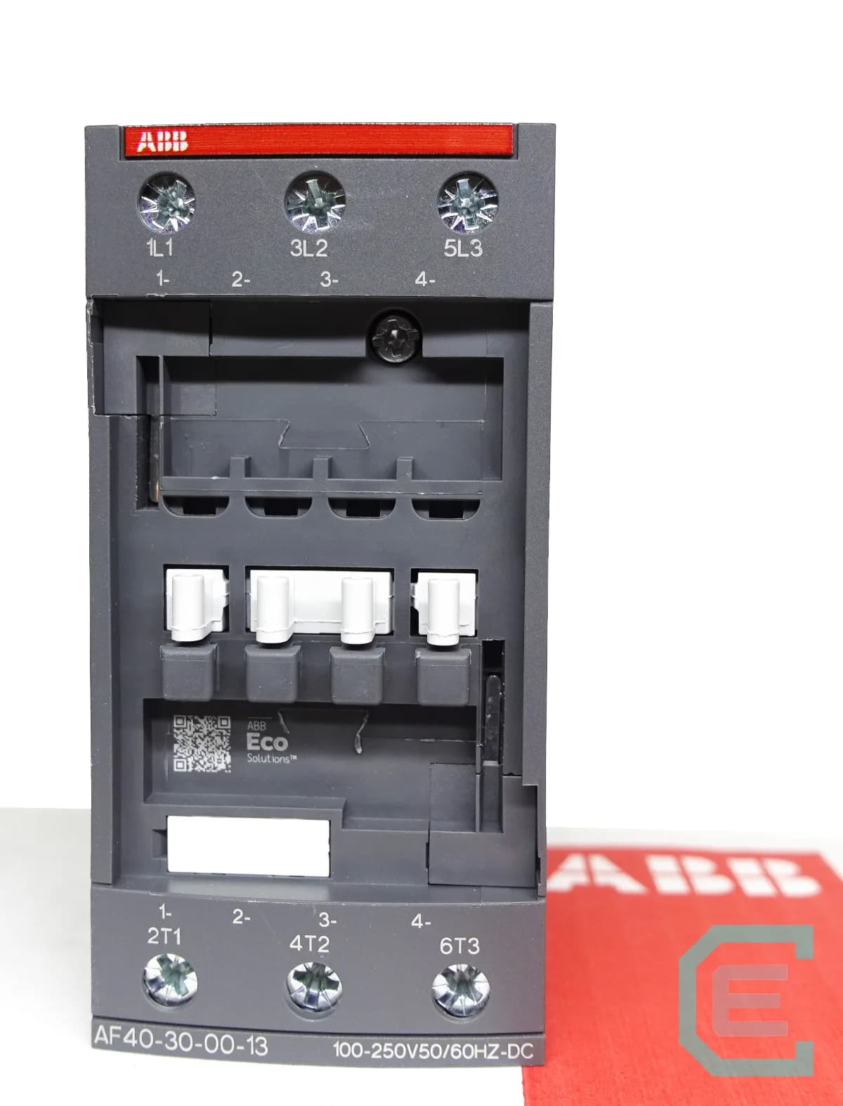 CONTACTOR 40A BOBINA 100-250VAC + AUX. LATERAL 1NA, 1NC - ABB
