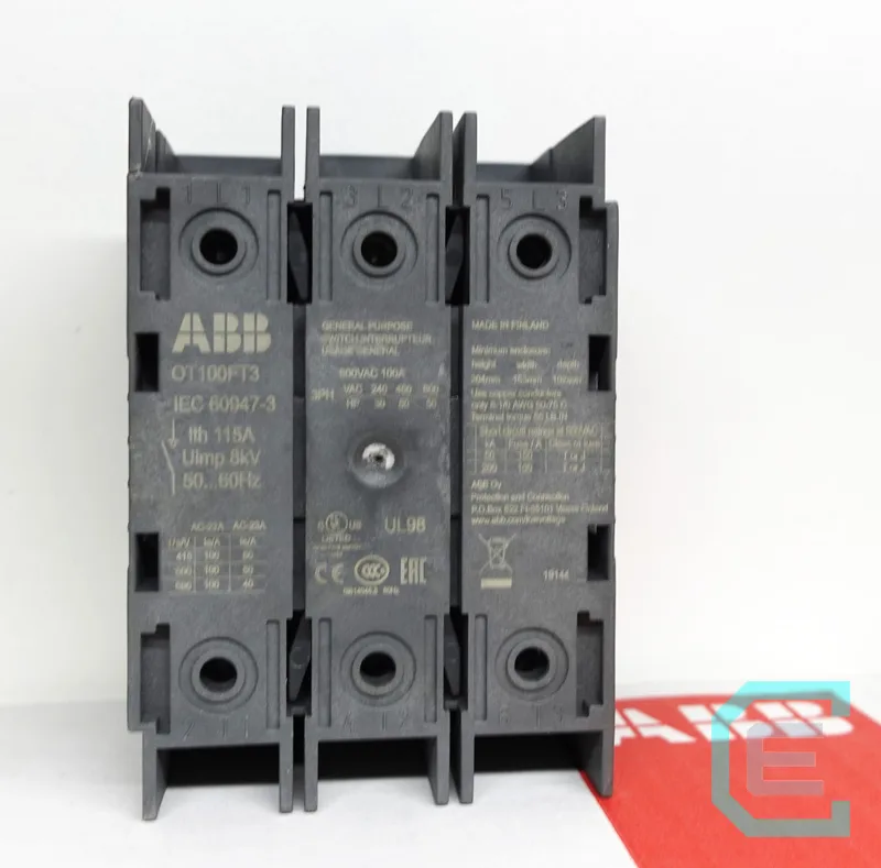 JUEGO DE MANETA Y DESCONECTADOR DE 3x100 AMPER ABB - Switch desconectador